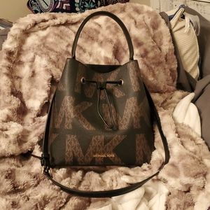 Michael Kors Bucket Purse